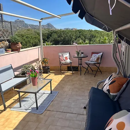 Appartamento Dolcevita Naxos Terrace&apartment
